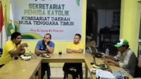 Ketua Pemuda Katolik KOMDA NTT, Yuvensius Tukung (kanan depan). Foto: HO