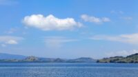 Ilustrasi selat depan Pantai Pasir Putih Golo Mori Labuan Bajo. Foto: Labuan Bajo Voice